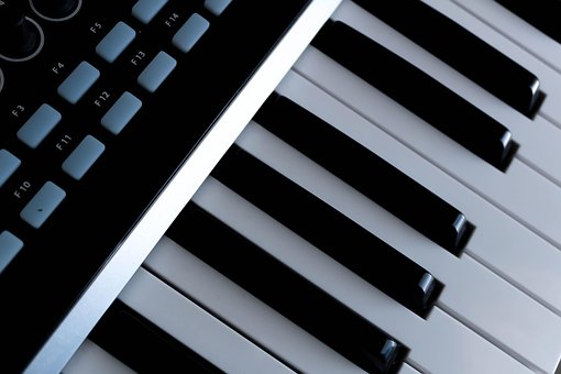Free Synthesizer Keyboard photo and picture