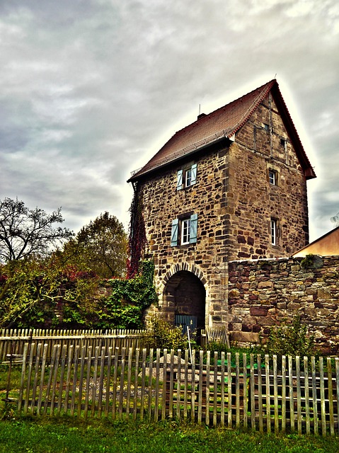Brána, Hdr, Městská Brána, Stěna