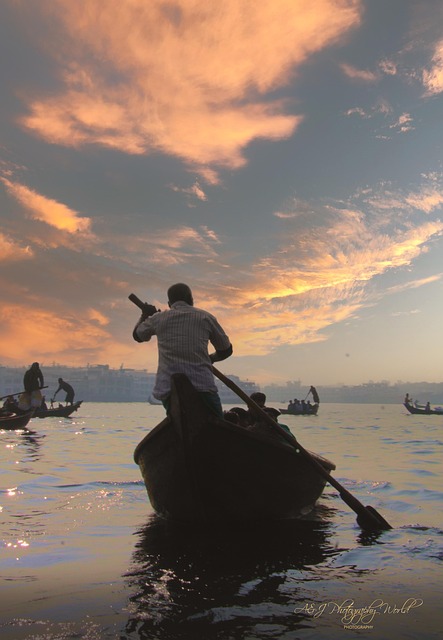 Free Brahmaputra Boatman photo and picture