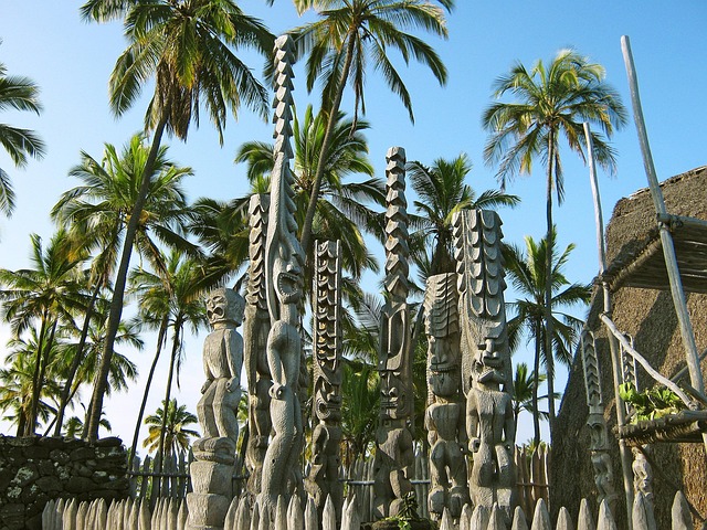 Free Hawaii Sculptures photo and picture