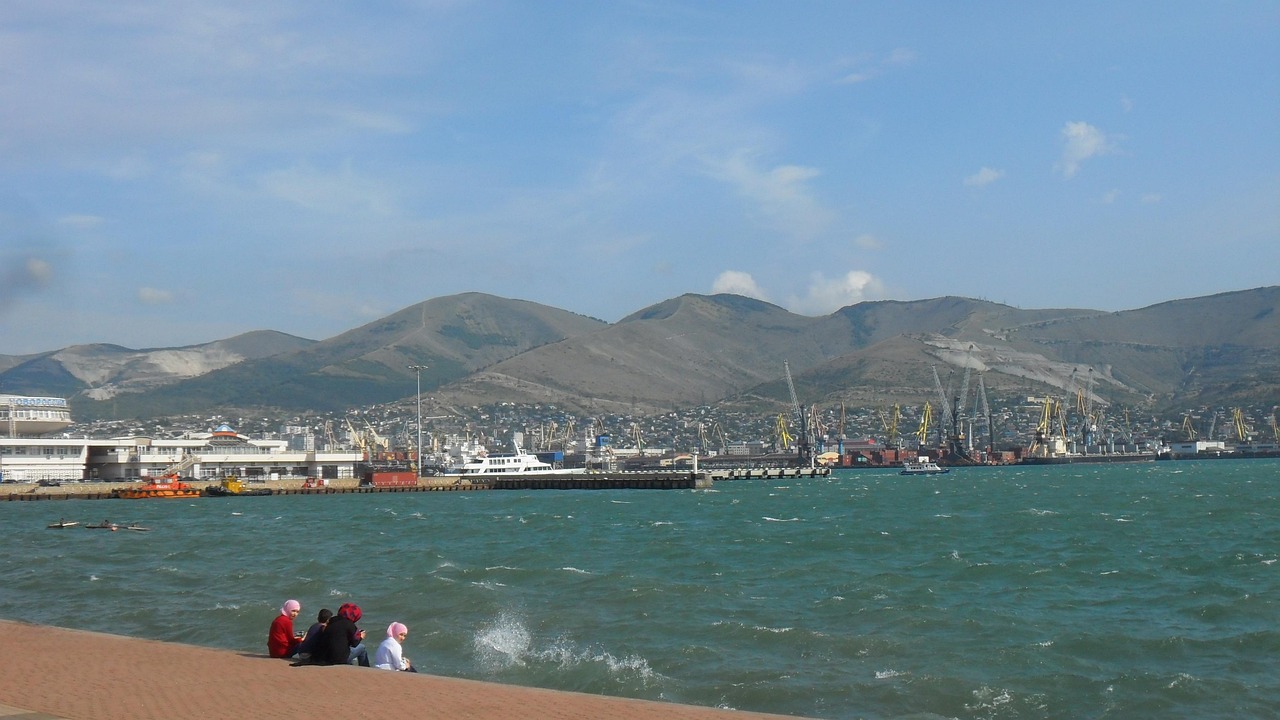 Sea Black And People - Free photo on Pixabay