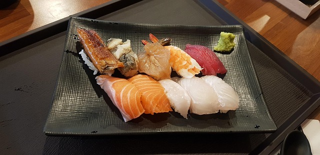 Folge, Sushi, Platte, Japanisch, Essen