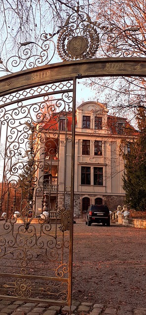 Free Architecture Villa photo and picture