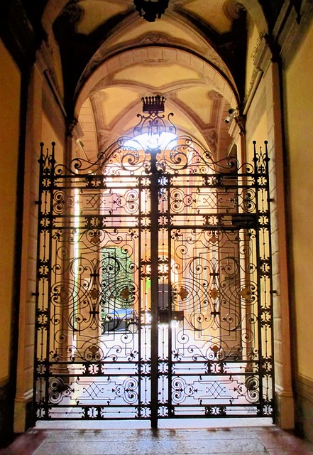 Free Architecture Gate photo and picture