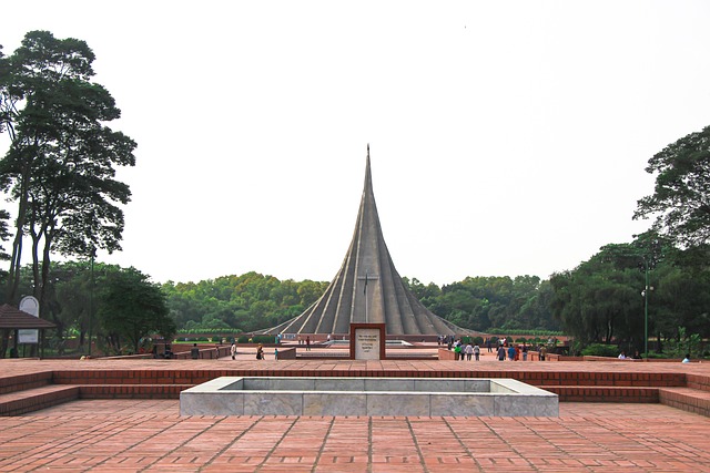 Free Sritishodho Monument photo and picture