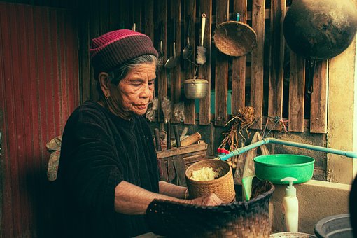 Free Woman Rice photo and picture