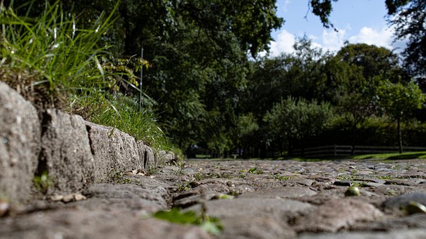 Free Cobblestone Road photo and picture