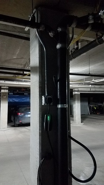 Free Tesla Ev photo and picture
