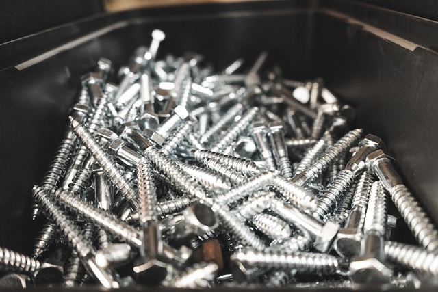 Free Screw Thread photo and picture
