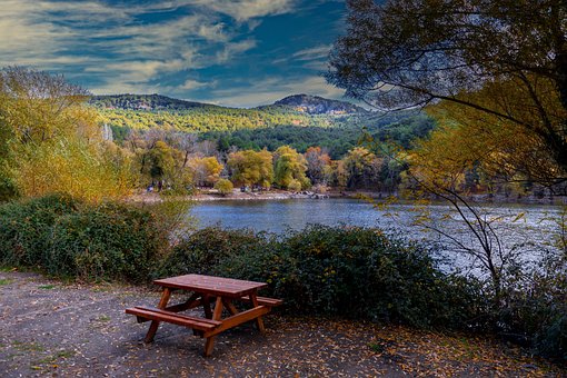See, Park, Picknicktisch, Bank, Berge