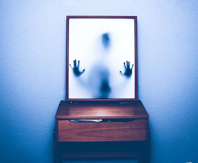 Free scary mirror ghost illustration