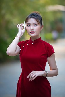 model dress cheongsam