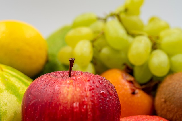 Free Fruits Apple photo and picture