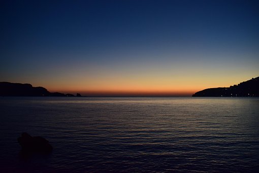 Free Twilight Sea photo and picture