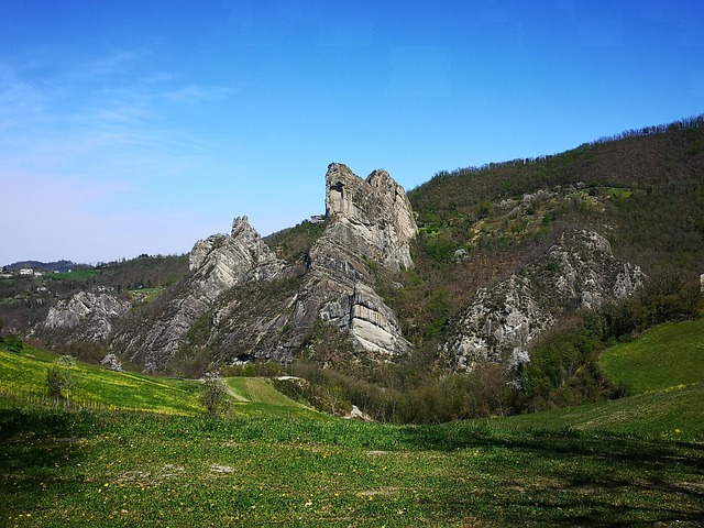 Free Malatina Rocks Rocca Malatina photo and picture
