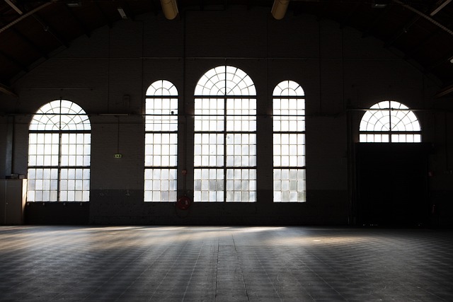 Free Windows Building photo and picture