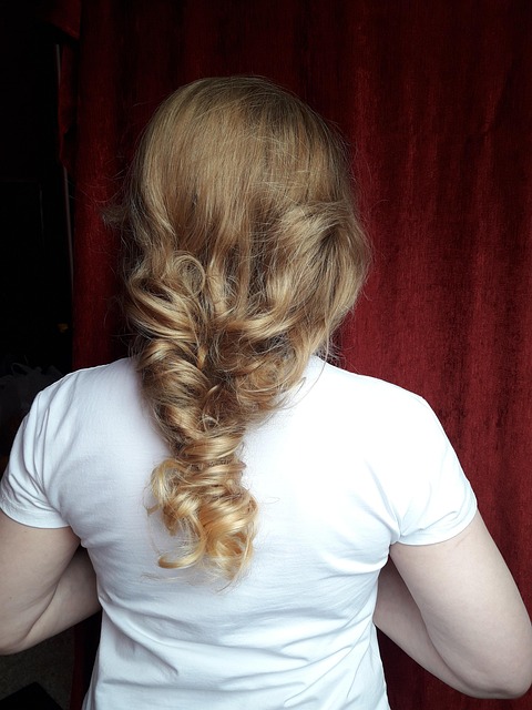 Free Woman Without A Face photo and picture