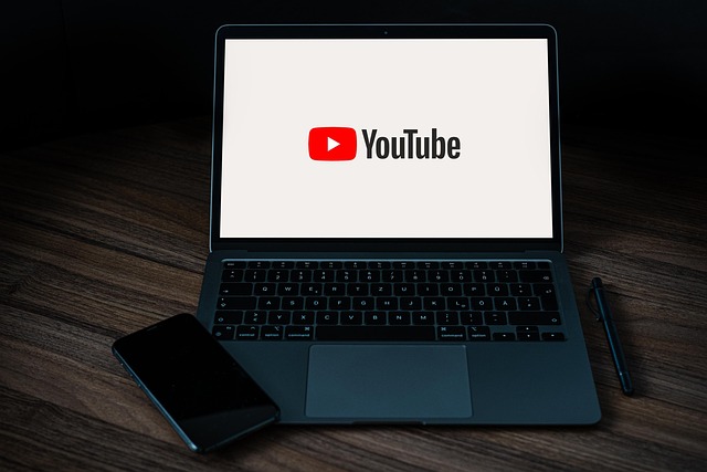 Free Youtube Laptop photo and picture