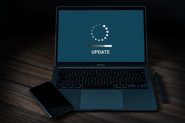 Windows Updateを適用中のノートPC