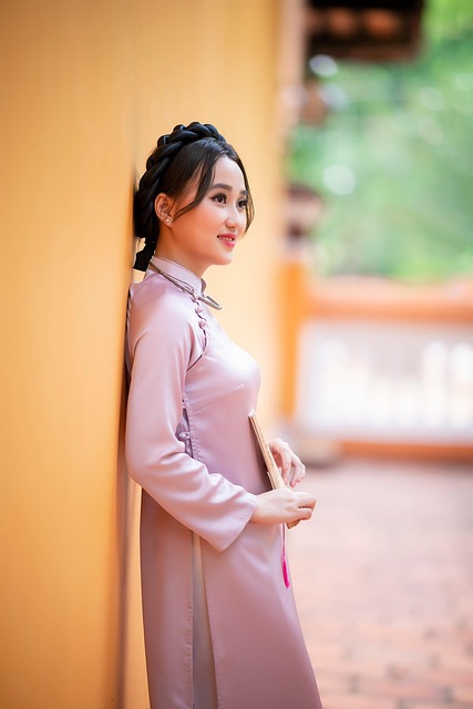ao dai, asian, woman, model, portrait, modeling, pose, posing, style, fashion, traditional dress, young woman, female, traditional costume, vietnam, vietnamese, vietnamese temple