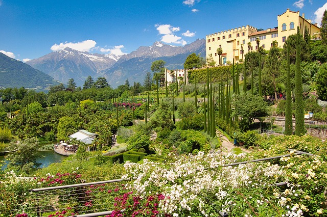 Free Castle Garden photo and picture