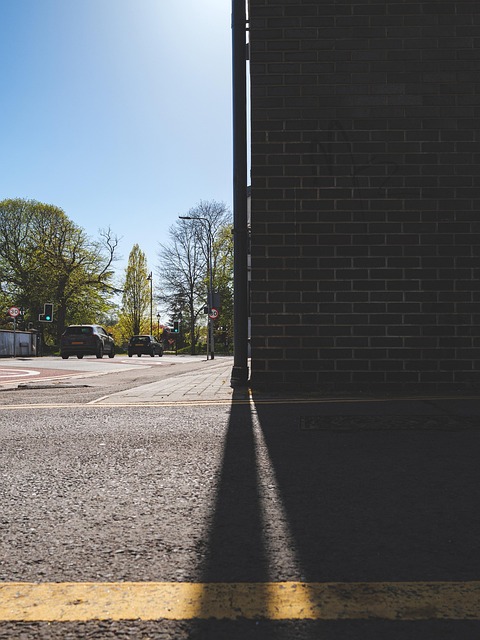 Straße, Schatten, Gebäude, Rinne