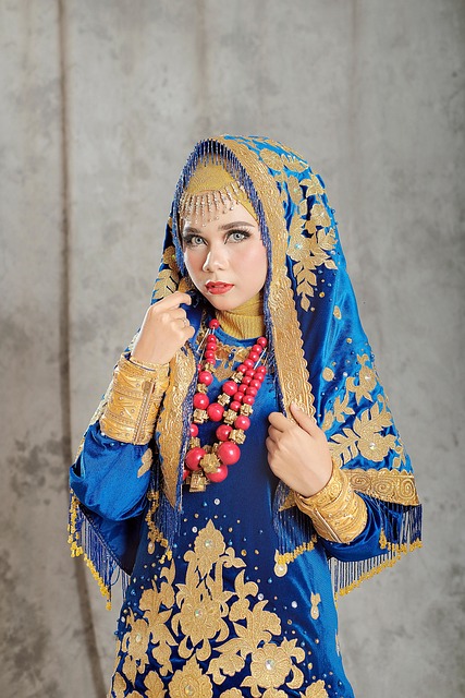 Free Beauty Woman photo and picture