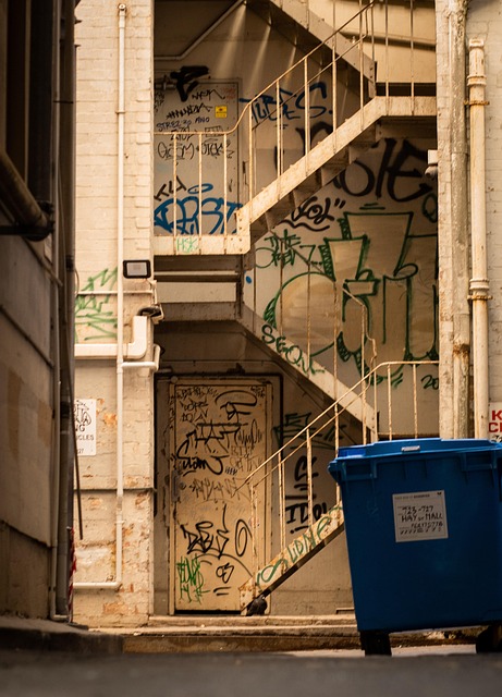 Free Building Alley photo and picture