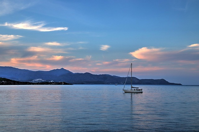 Free Boats Sea photo and picture