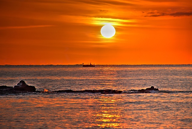 Free Boats Sea photo and picture