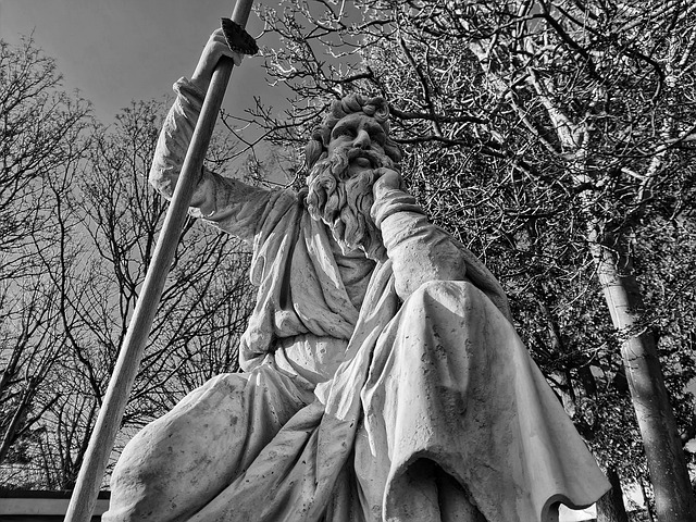 Free Statue God photo and picture