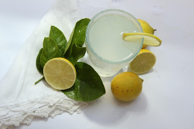 Free Water Lemon photo and picture