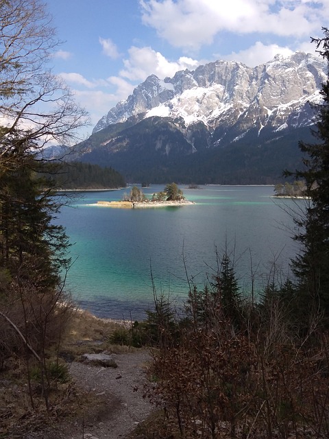 Free Mountains Lake photo and picture