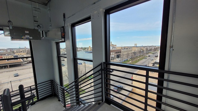 Free Building Windows photo and picture