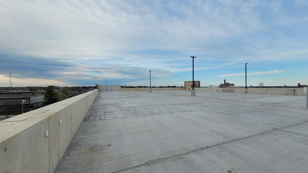 Free Rooftop Building photo and picture