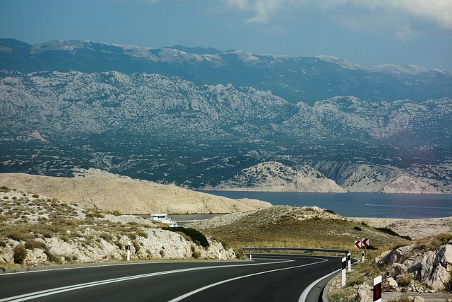 Free Mountains Road photo and picture
