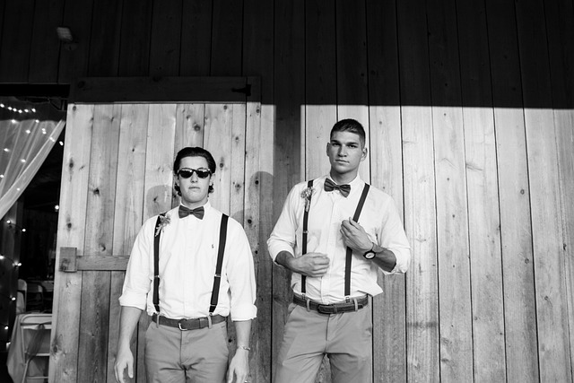 Free Wedding Friends photo and picture