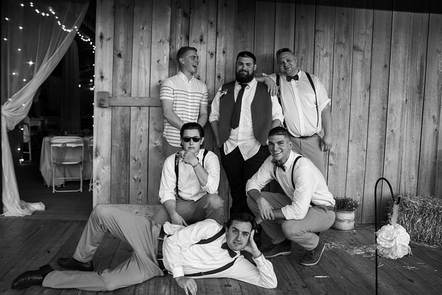 Free Wedding Friends photo and picture