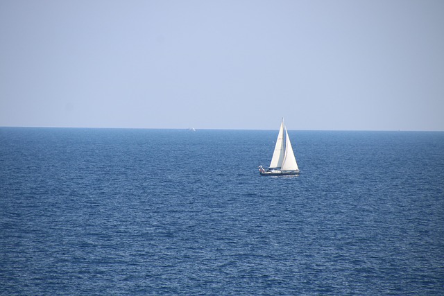 Free Boat Sail photo and picture
