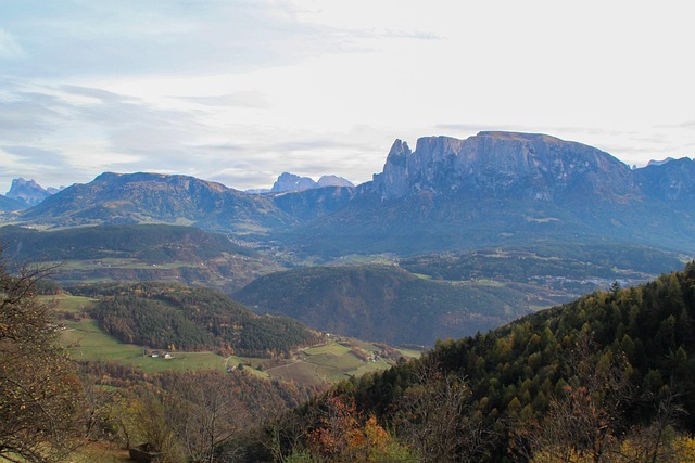 Free Mountains Valley photo and picture