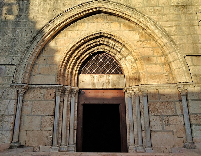 Tumba Da Virgem Maria, Arquitetura