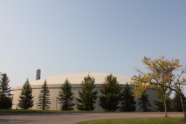 Free Outside Water Tank photo and picture