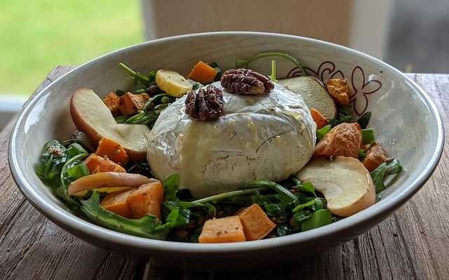 Free Rucola Camembert photo and picture