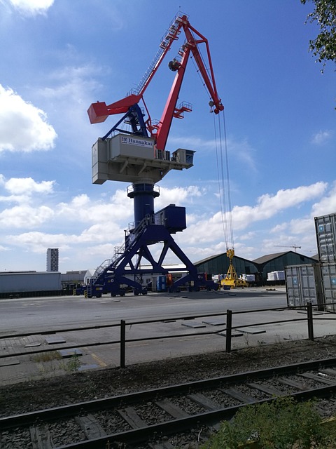 Free Crane Port photo and picture