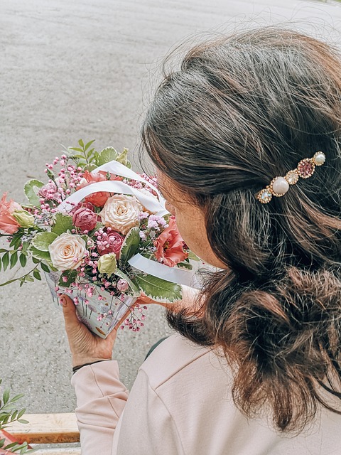Meisje, Boeket, Bloemen, Geschenk