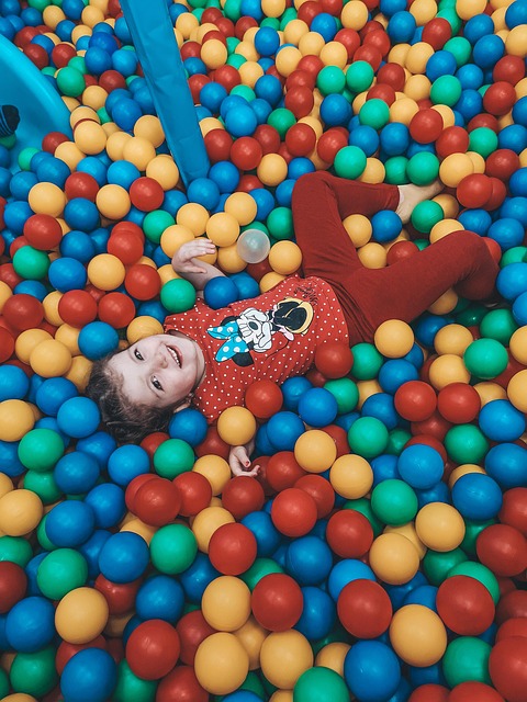 Baby, Ballen, Spel