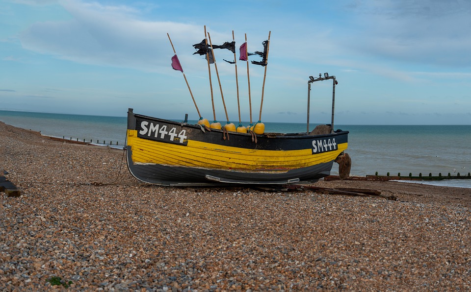 Boat Fishing Flags Beach - Free photo on Pixabay