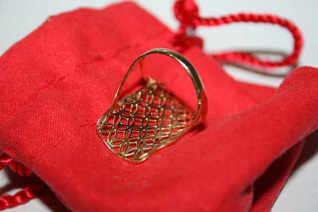 Free Gold Ring photo and picture