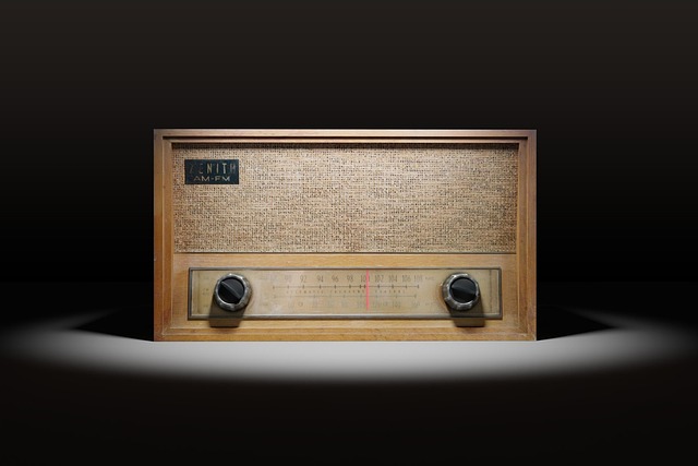 Radio, Vorbitor, Epocă, Audio, Retro