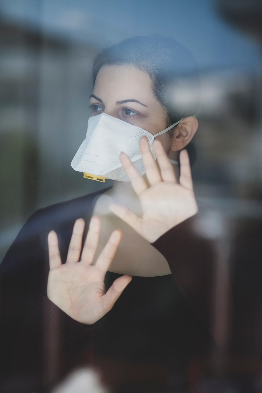 30,000+ Free Woman Wearing Mask & Mask Images - Pixabay